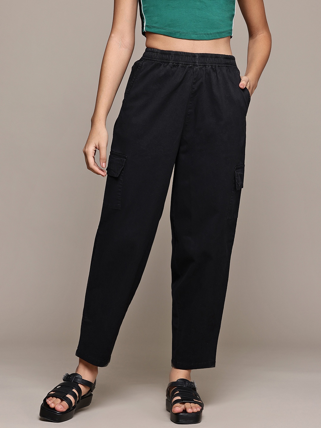 

Roadster Peg Trousers, Black