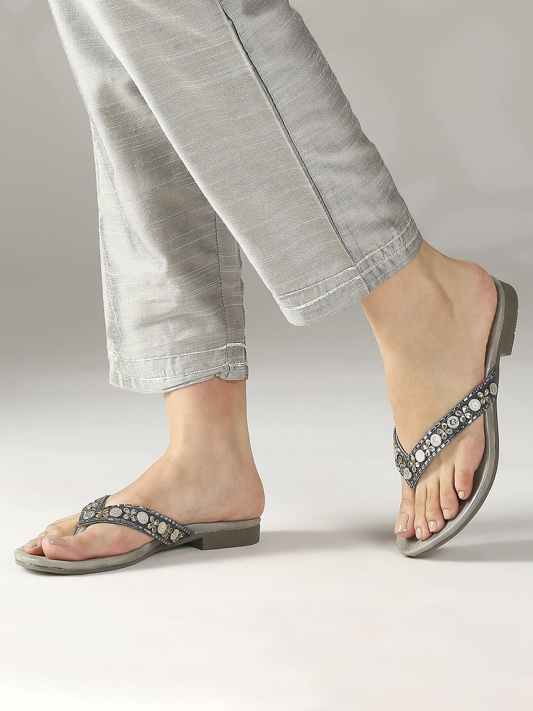 

Inc 5 Women Embellished Open Toe Flats, Grey