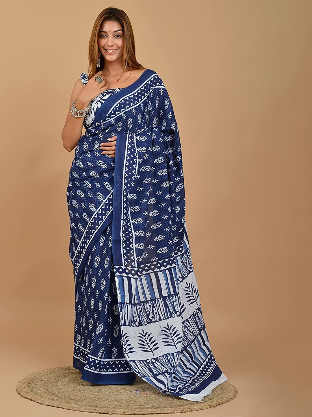 

JAIPURI PRINT Floral Pure Cotton Bagru Saree, Blue