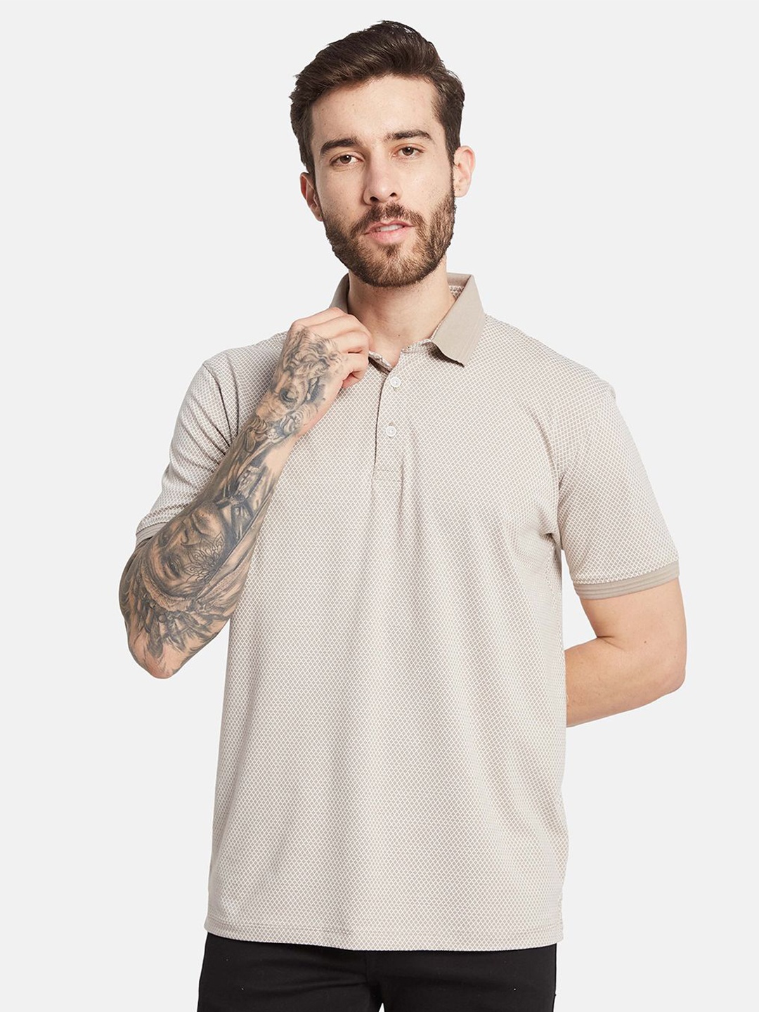 

Octave Men Geometric Printed Polo Collar T-shirt, Cream