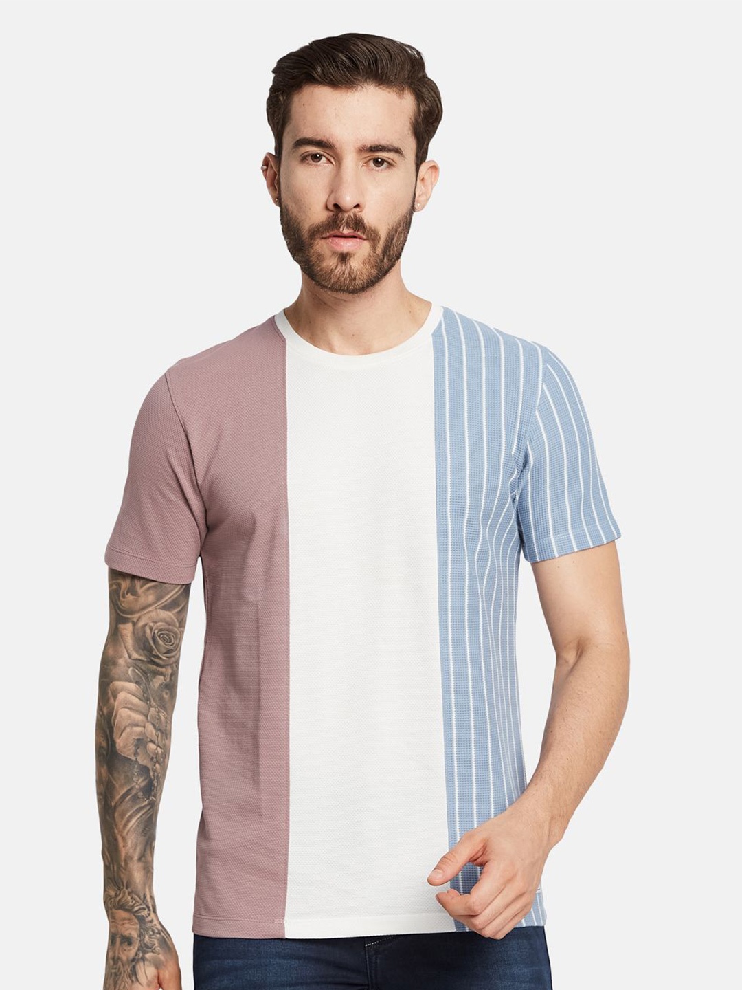 

Octave Men Colourblocked Round Neck T-shirt, Coral