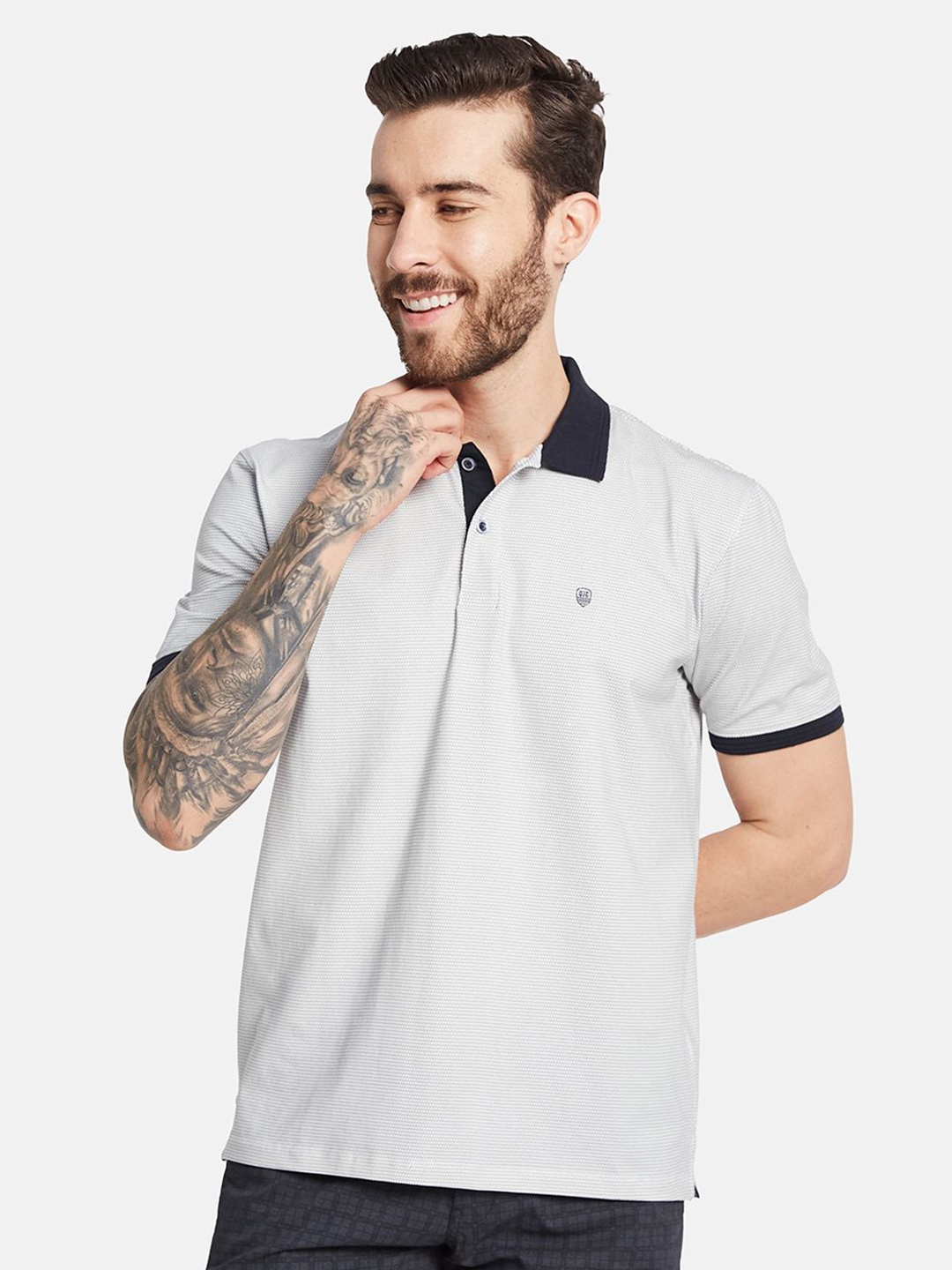 

Octave Men Polo Collar Solid T-shirt, White