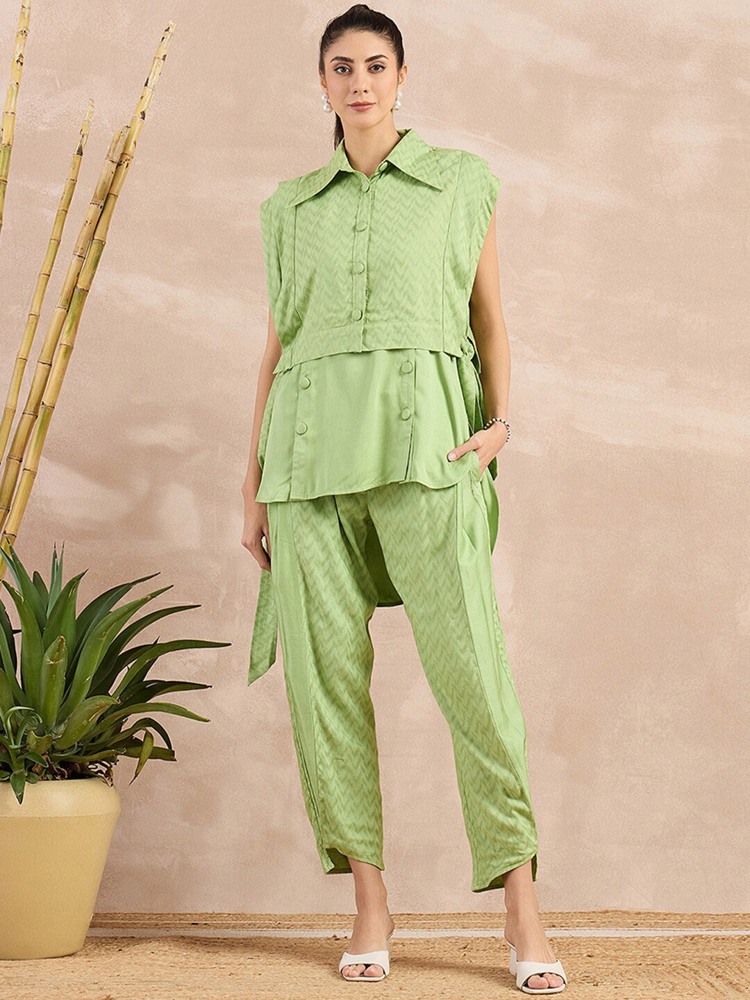 

First Resort by Ramola Bachchan Eco-Chic Vogue Self Design Cotton Top Bib With Trouser, Green
