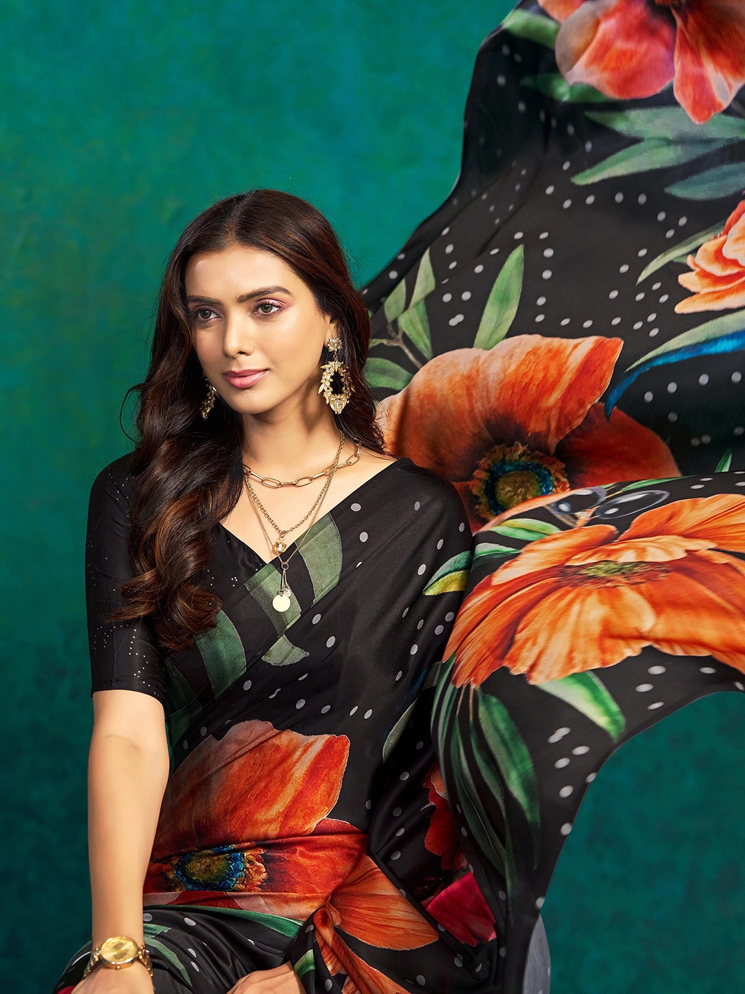 

RACHNA Ready to Wear Floral Saree With Blouse, Black