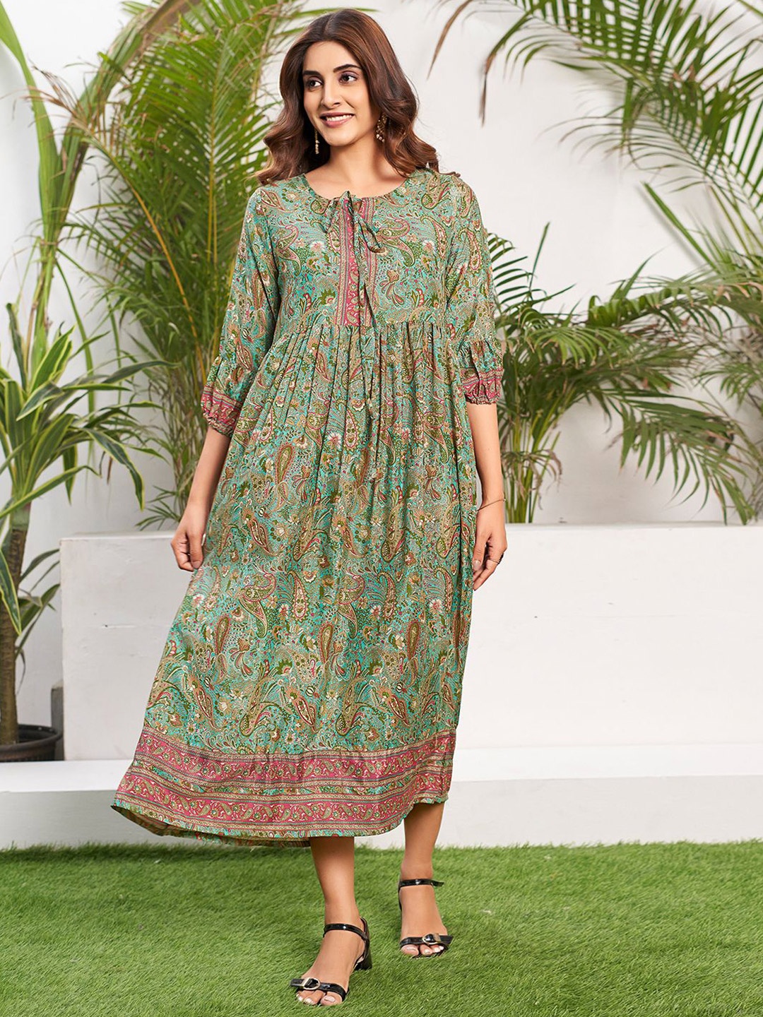 

Selvia Ethnic Motifs Printed Crepe Fit and Flare Midi Dress, Green