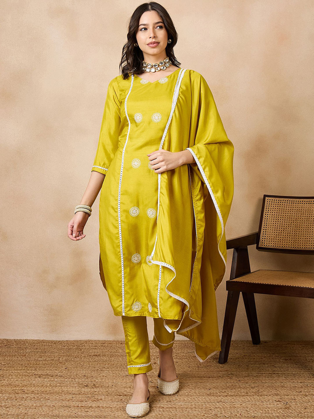 

RAJGRANTH Ethnic Motifs Embroidered Straight Kurta & Trousers With Dupatta, Yellow