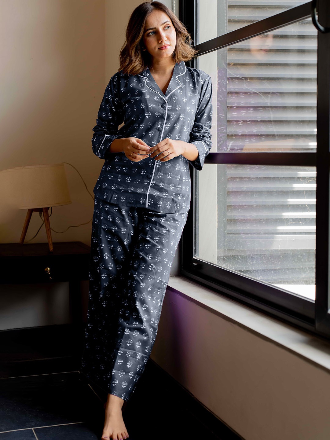 

MIRCHI FASHION Lapel Collar Printed Pure Cotton Night suit, Grey