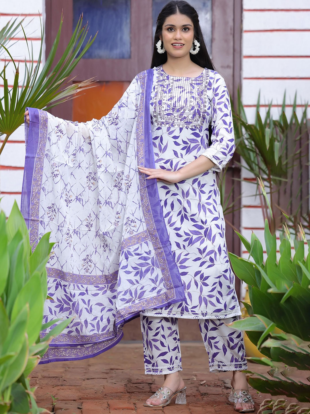 

PARTHVI Floral Printed Thread Work Straight Kurta With Trousers & Dupatta, Purple