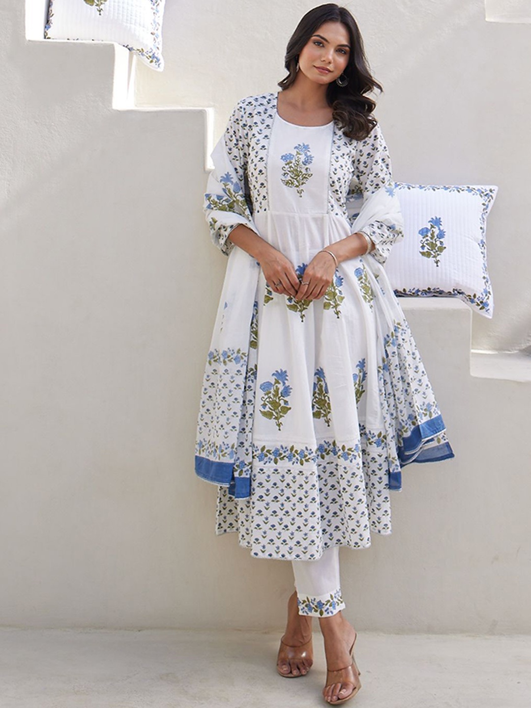 

MAAND Women Floral Printed Pure Cotton Anarkali Kurta & Trousers With Dupatta, White