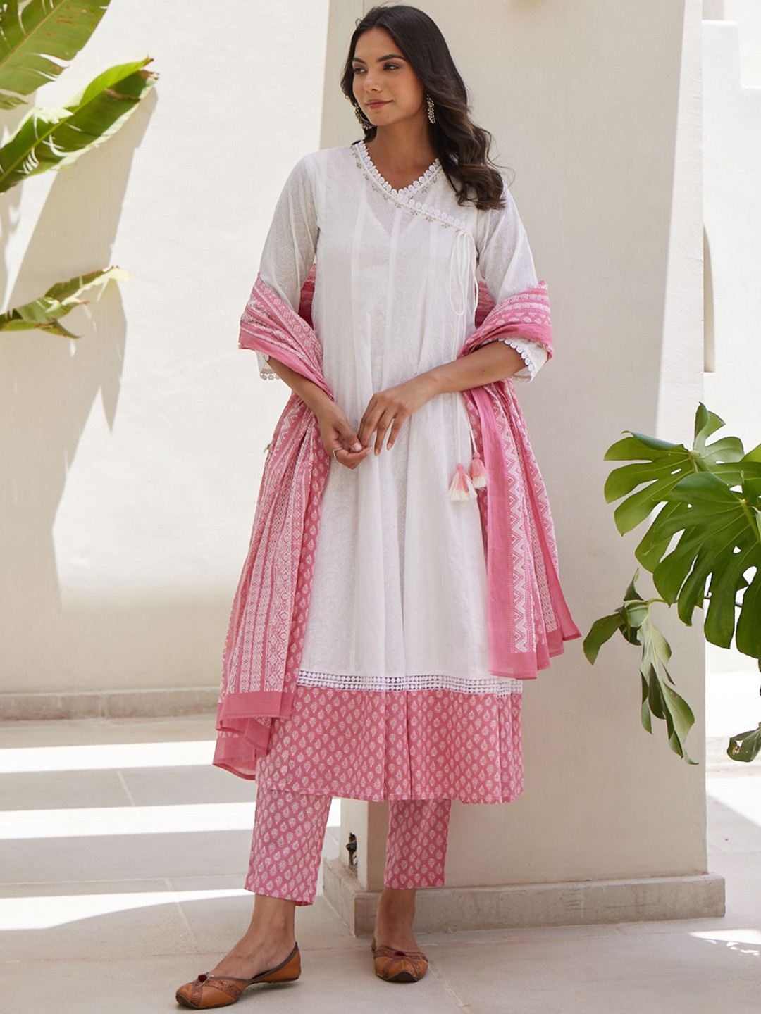 

MAAND Women Floral Printed Pure Cotton Anarkali Kurta with Trousers & With Dupatta, White