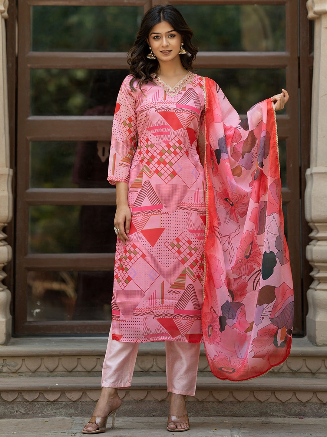 

ASPORA Printed Regular Sequinned Chanderi Silk Straight Kurta With Trousers & Dupatta, Pink