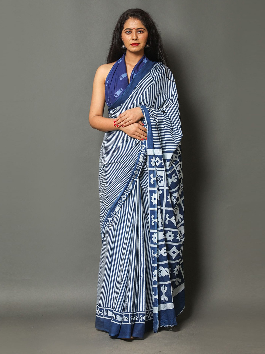 

JAIPURI PRINT Pure Cotton Striped Saree with Blouse, Blue