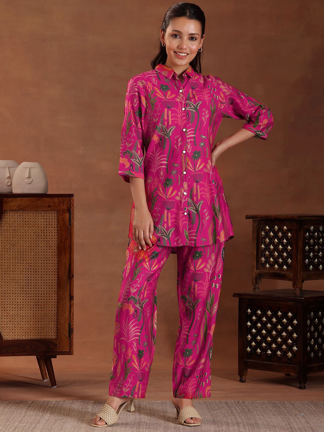 

Libas Floral Printed Shirt Collar Tunic With Palazzo, Pink