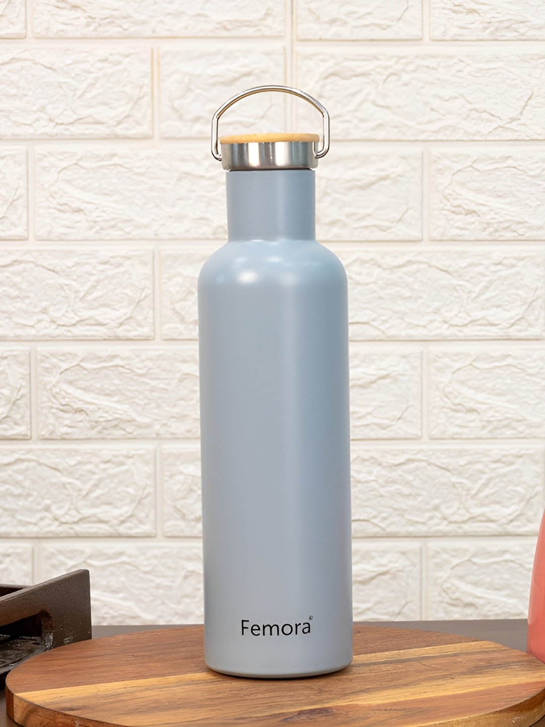 

Femora Melissa Grey & Gold-Toned Thermosteel Double Wall Vacuum Water Bottle 900 ml