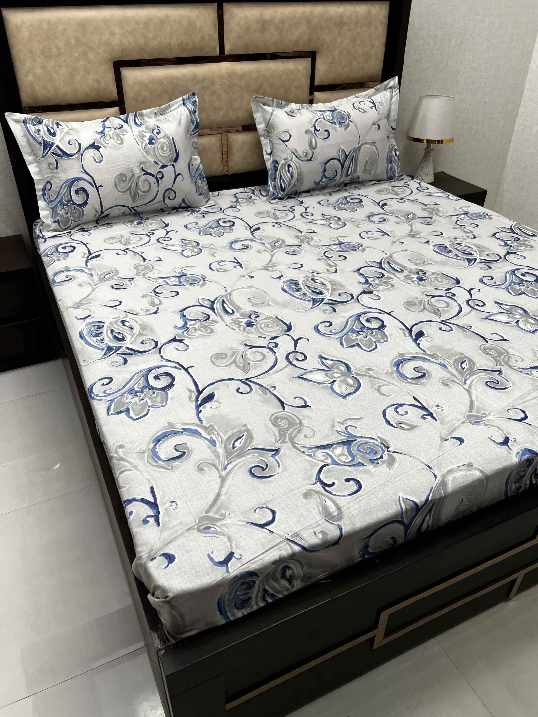 

Pure Decor Grey & Blue Floral 350 TC Pure Cotton King Bedsheet with 2 Pillow Covers
