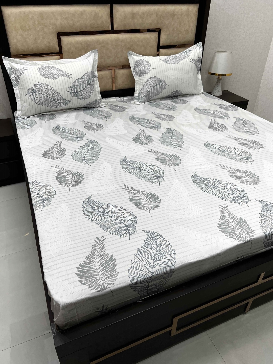 

Pure Decor White & Grey Floral 350 TC Pure Cotton King Bedsheet with 2 Pillow Covers