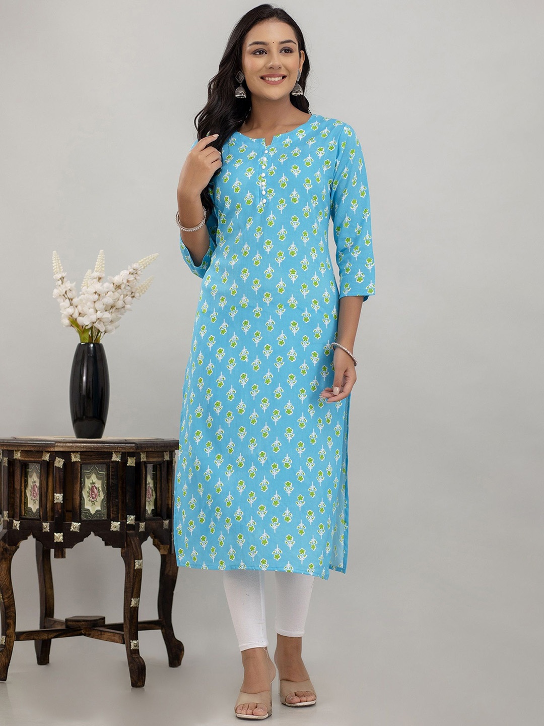 

MILAAV Ethnic Motifs Printed Straight Kurta, Blue