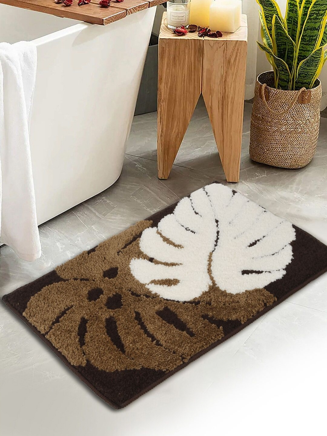 

HOSTA HOMES Brown & Beige 280 GSM Anti-Skid Cotton Bath Rug