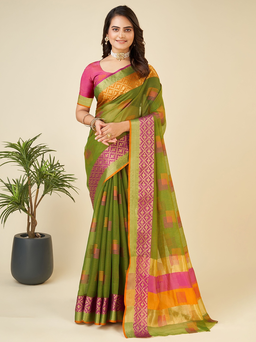 

Upalksh Woven Design Zari Banarasi Saree, Fluorescent green