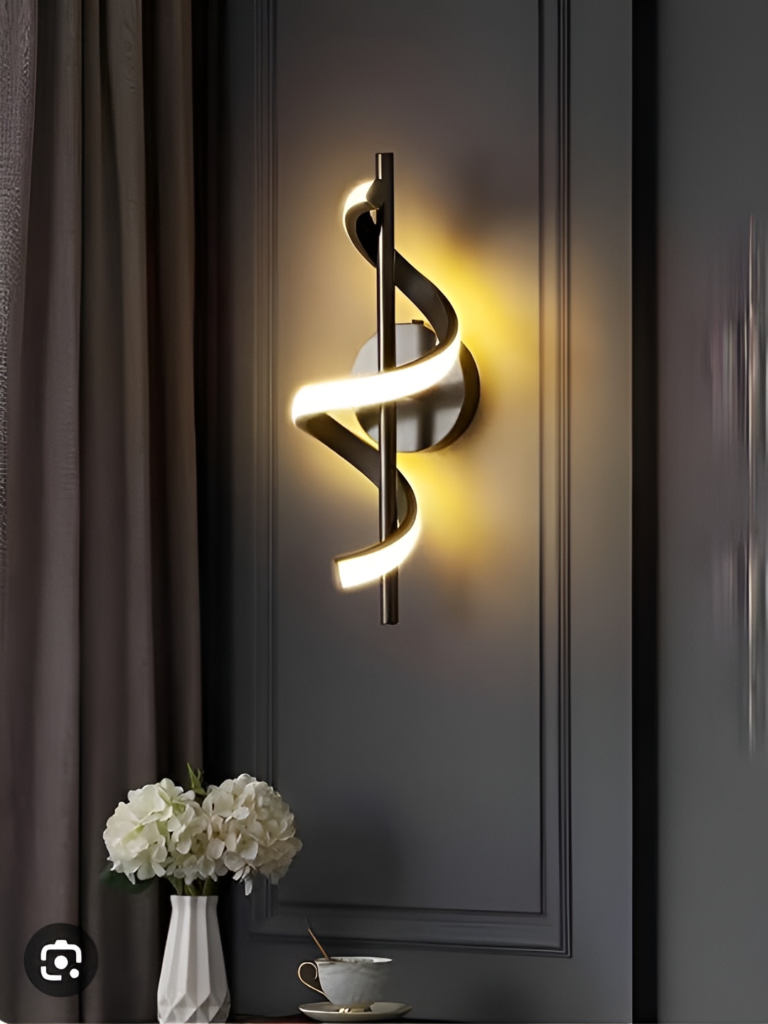 

SHRI MAHAL ANTIQUES Black Aluminium Traditional Ceiling Lamp