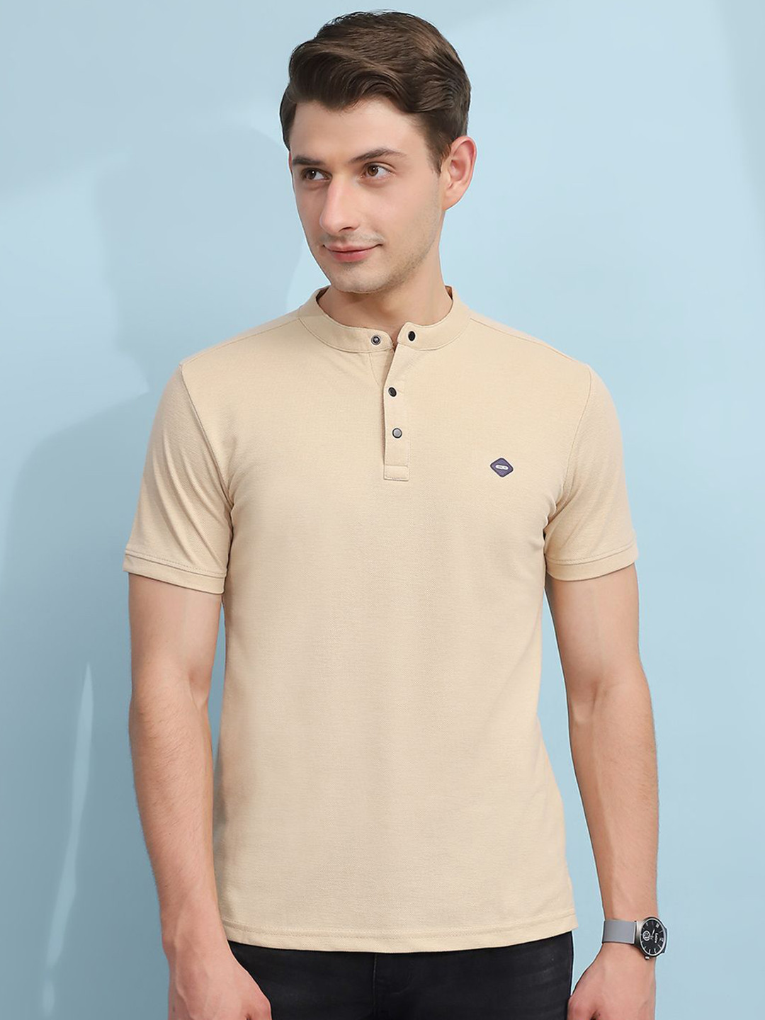 

Cloak & Decker by Monte Carlo Men Solid Mandarin Collar T-shirt, Beige