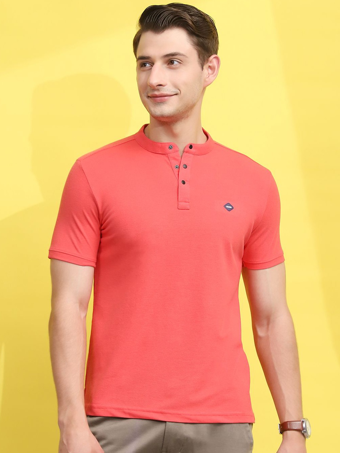 

Cloak & Decker by Monte Carlo Men Solid Mandarin Collar T-shirt, Coral