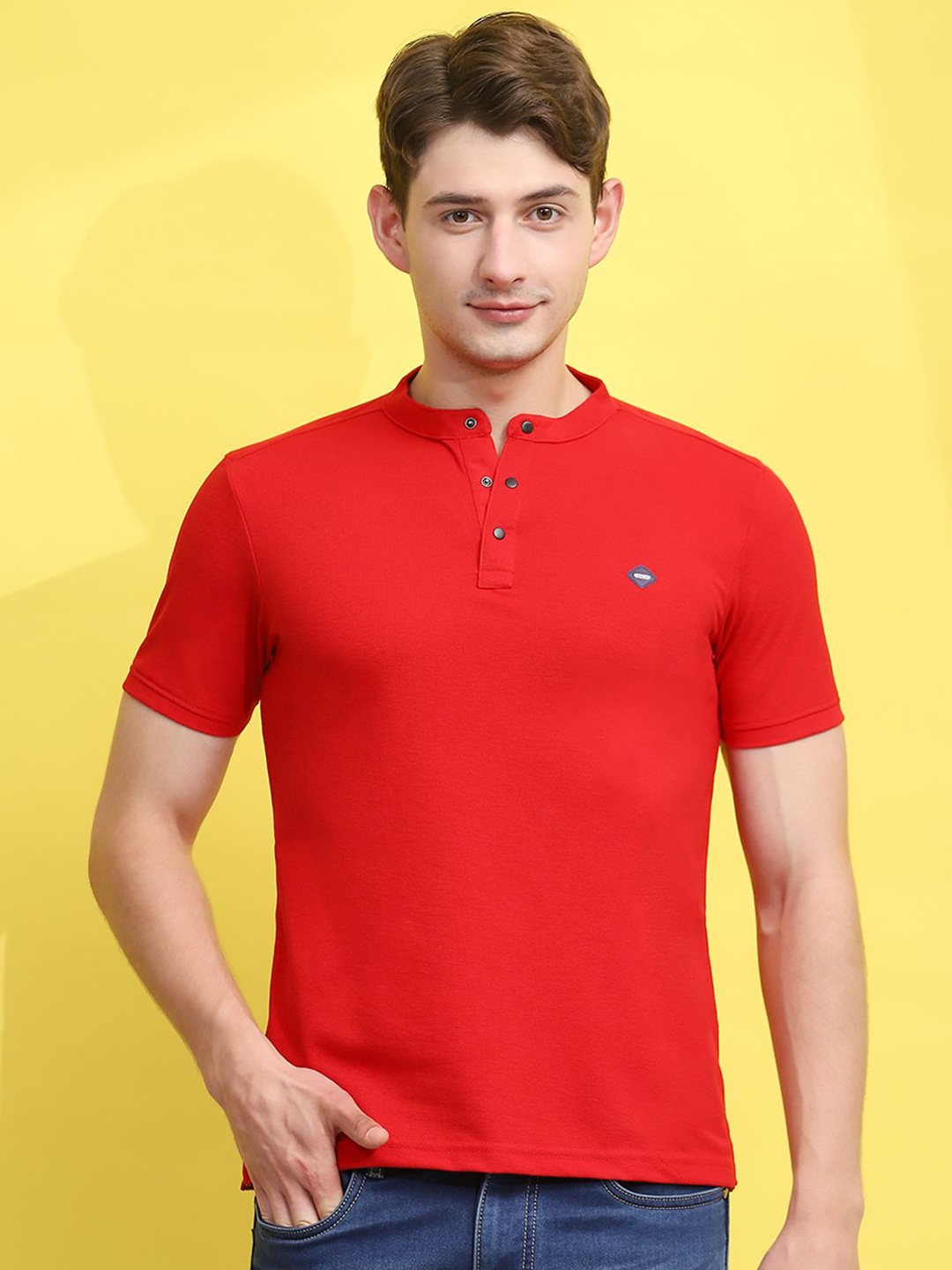 

Cloak & Decker by Monte Carlo Men Henley Neck Solid T-shirt, Red