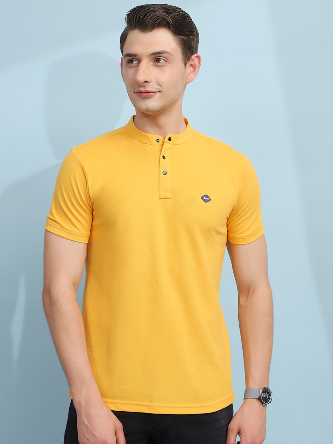 

Cloak & Decker by Monte Carlo Men Solid Mandarin Collar T-shirt, Yellow