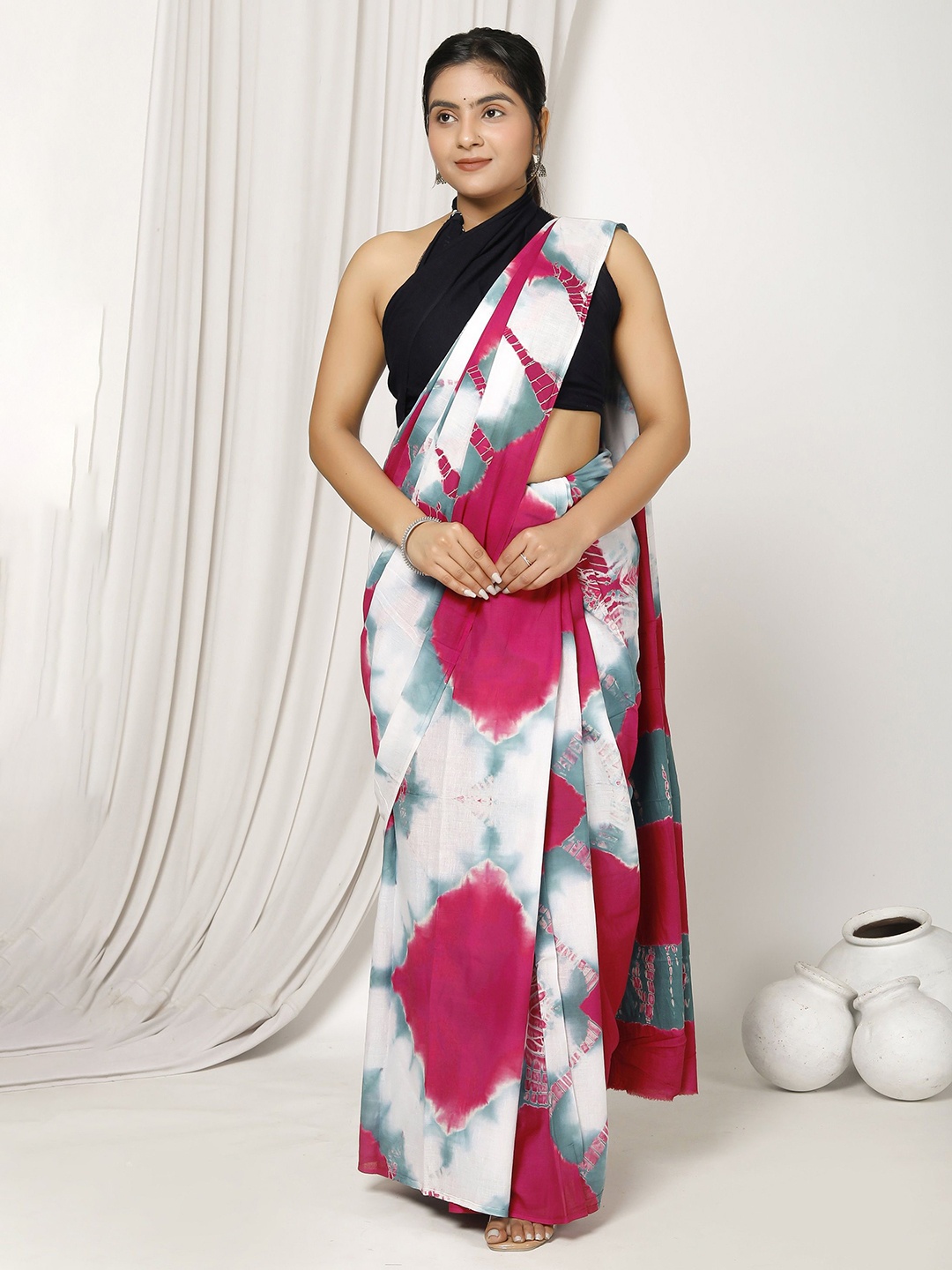 

JAIPURI PRINT Tie and Dye Pure Cotton Saree, White