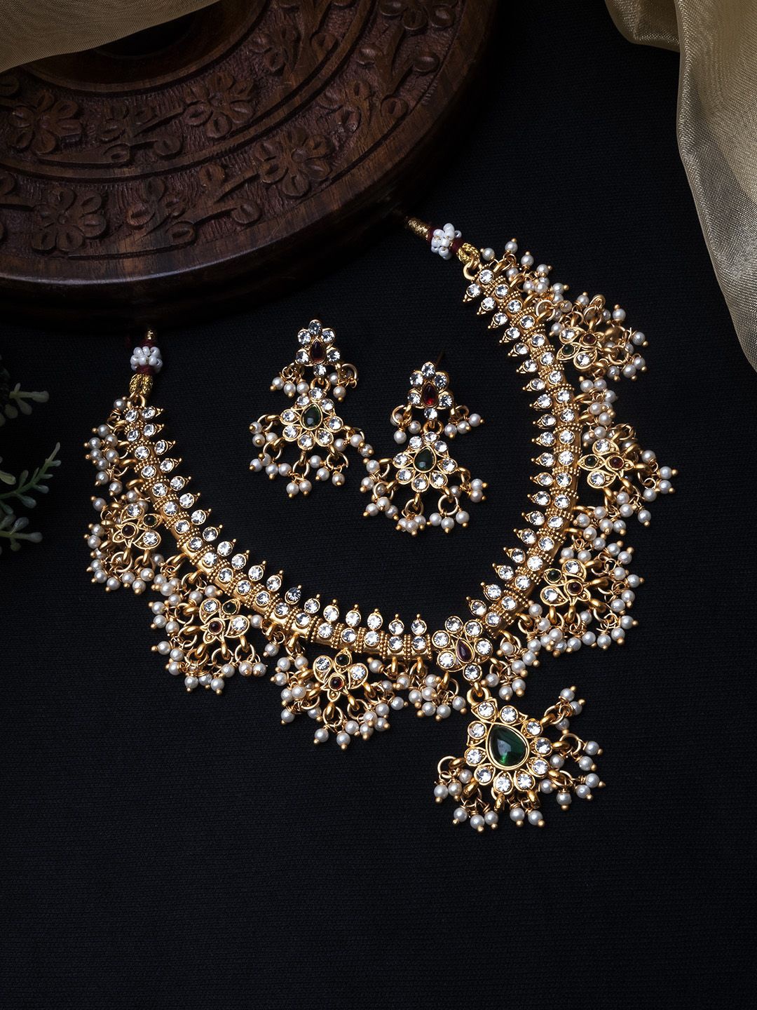 

StileAdda Gold Plated Stone-Studded Jewellery Set