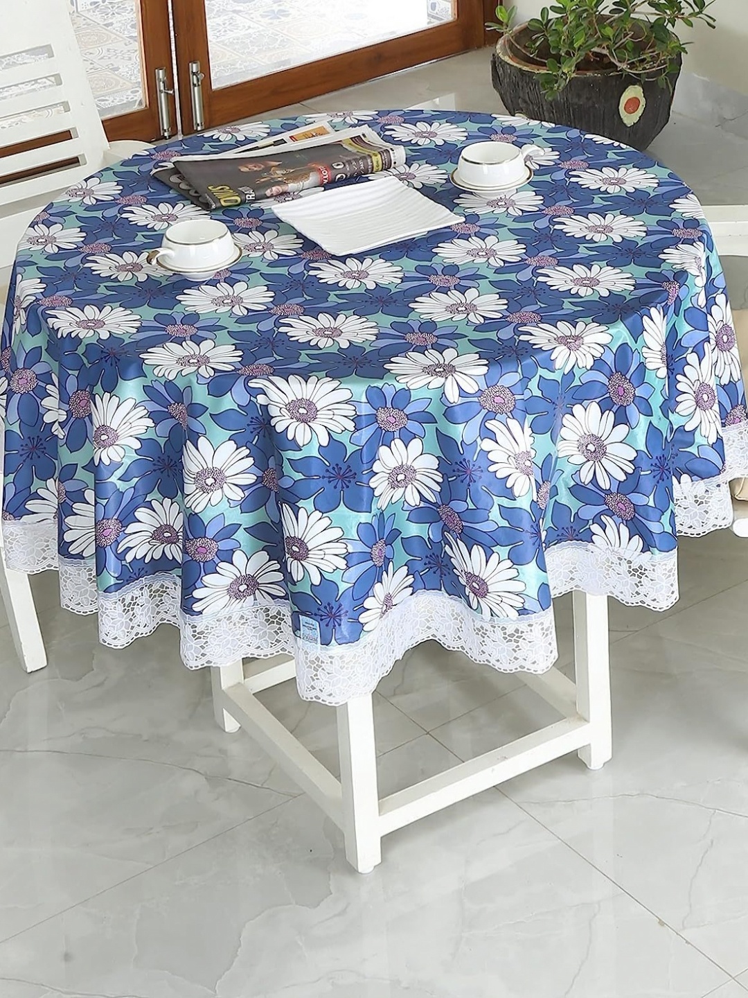 

Dakshya Industries Blue Floral Waterproof Round 4-Seater Table Cover