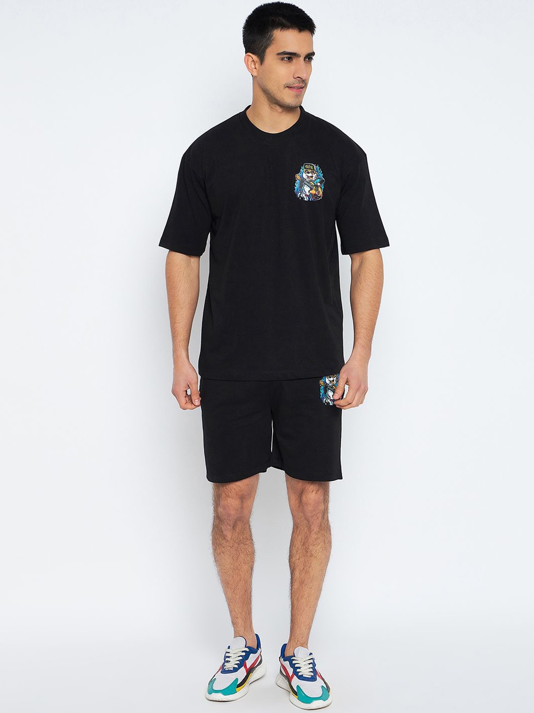 

WILD WEST Graphic Printed Oversized T-shirt With Shorts, Black