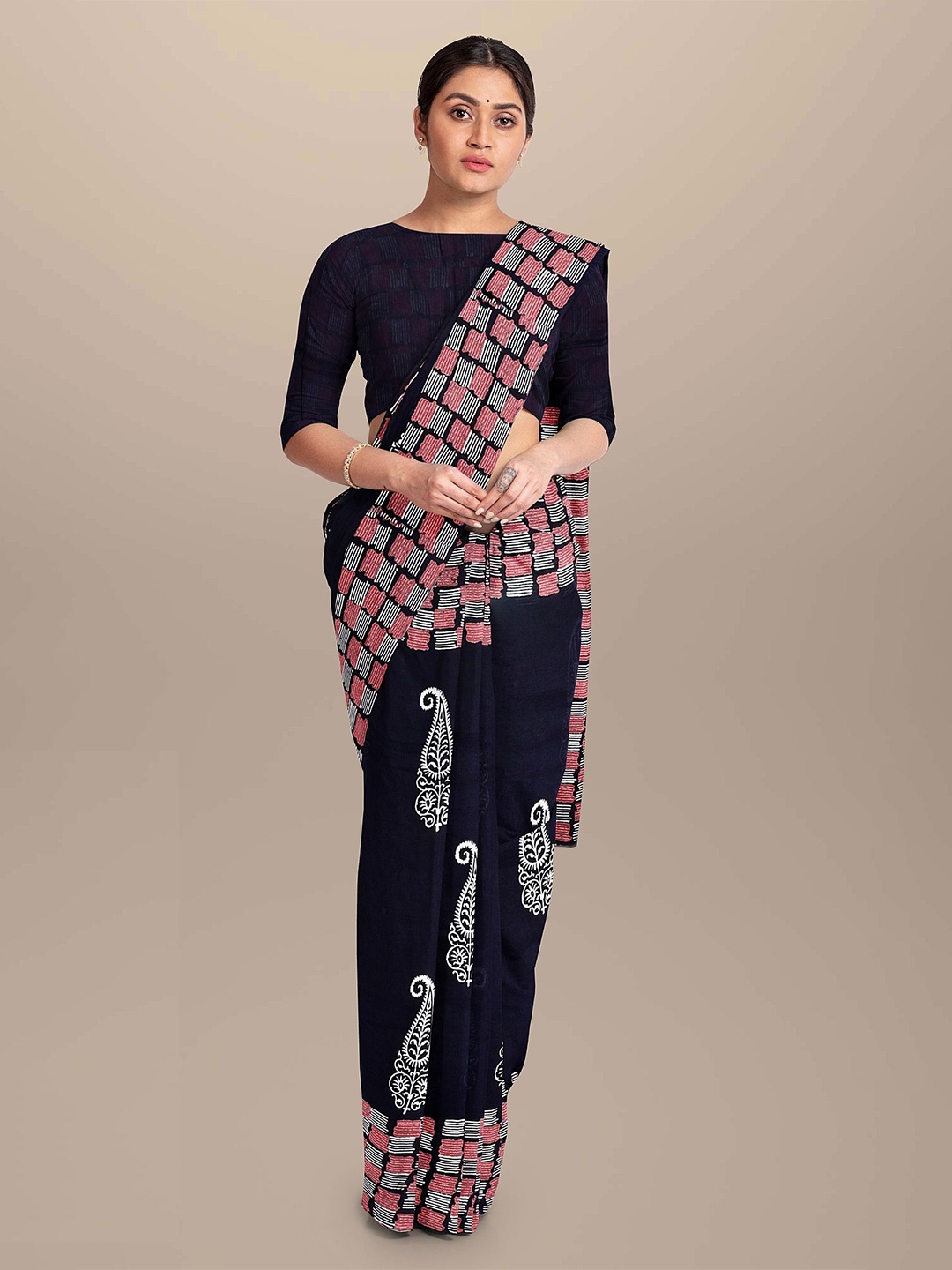 

JAIPURI PRINT Floral Pure Cotton Block Print Saree, Black