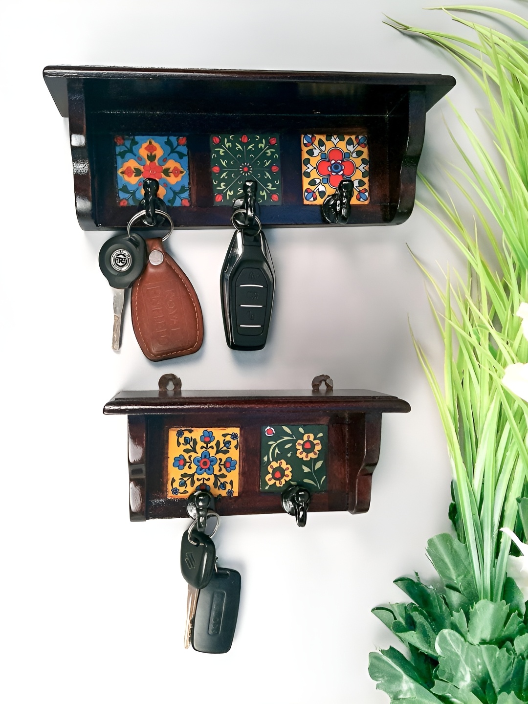 

apka mart Brown & Yellow 2 Pieces Printed Wooden 1 To 3 Hooks Key Holders