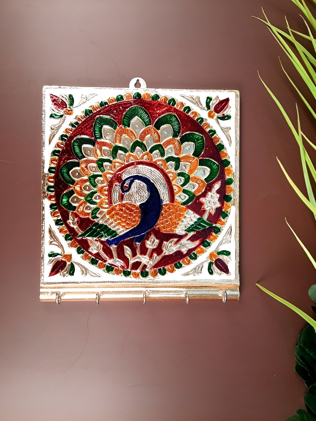 

apka mart Red & Green Self Design Wooden 4 To 6 Hooks Key Holder