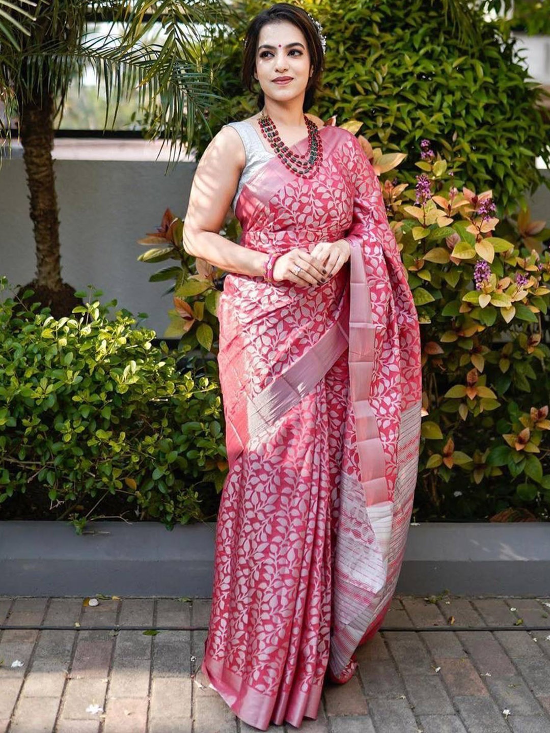 

S.K.C Floral Woven Design Zari Banarasi Saree, Pink
