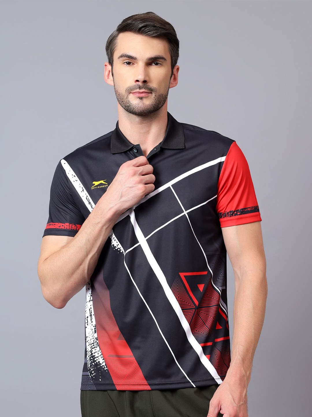

Shiv Naresh Men Striped V-Neck Pockets T-shirt, Black