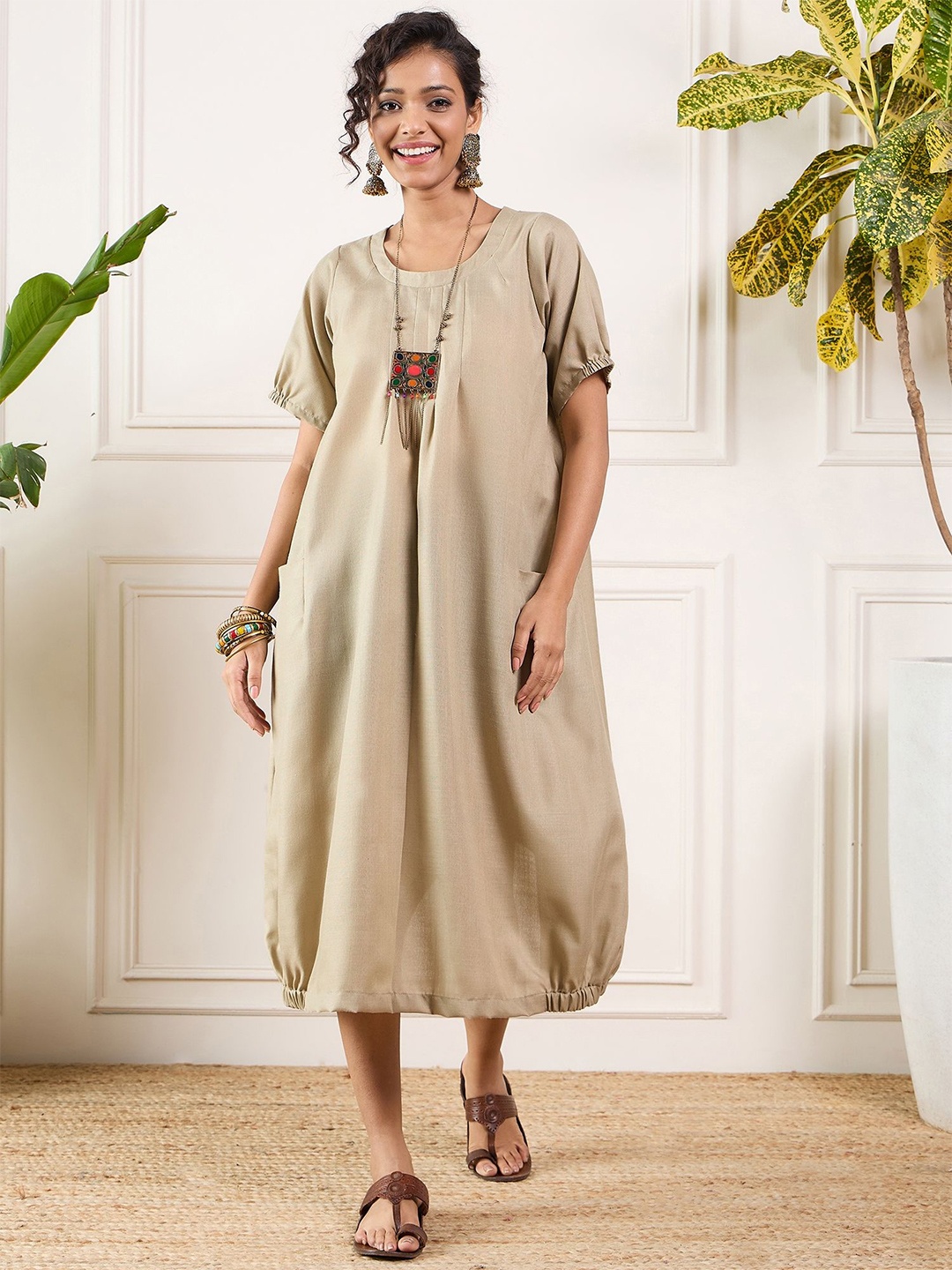 

InWeave Round Neck Short Sleeves Midi Balloon Dress, Khaki