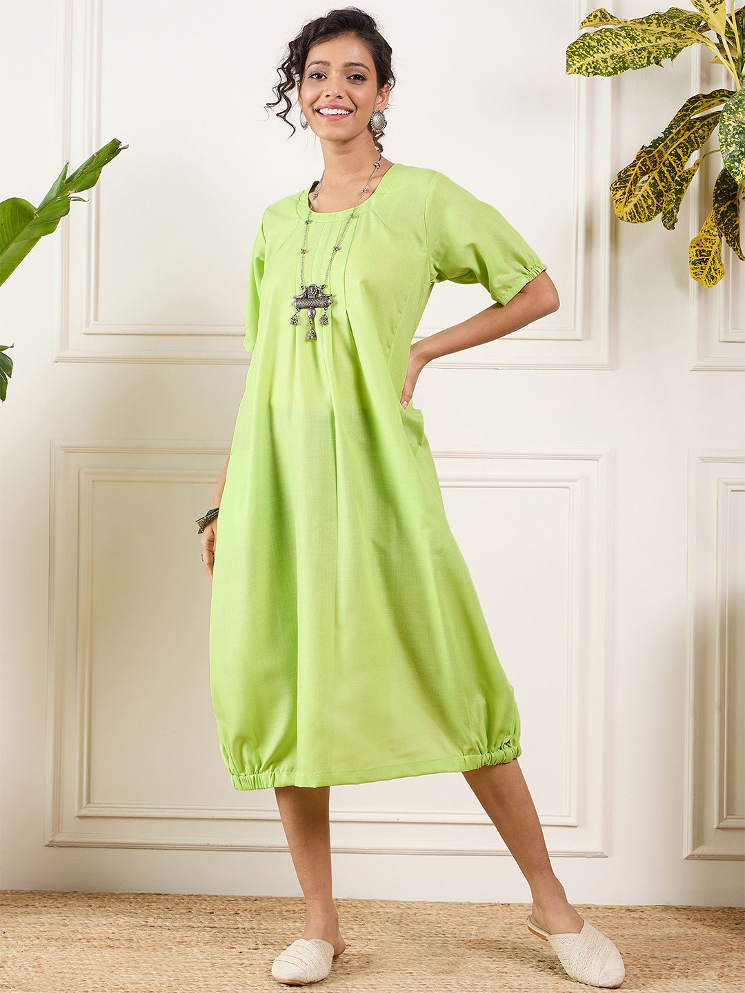 

InWeave Round Neck Short Sleeves Midi Balloon Dress, Green