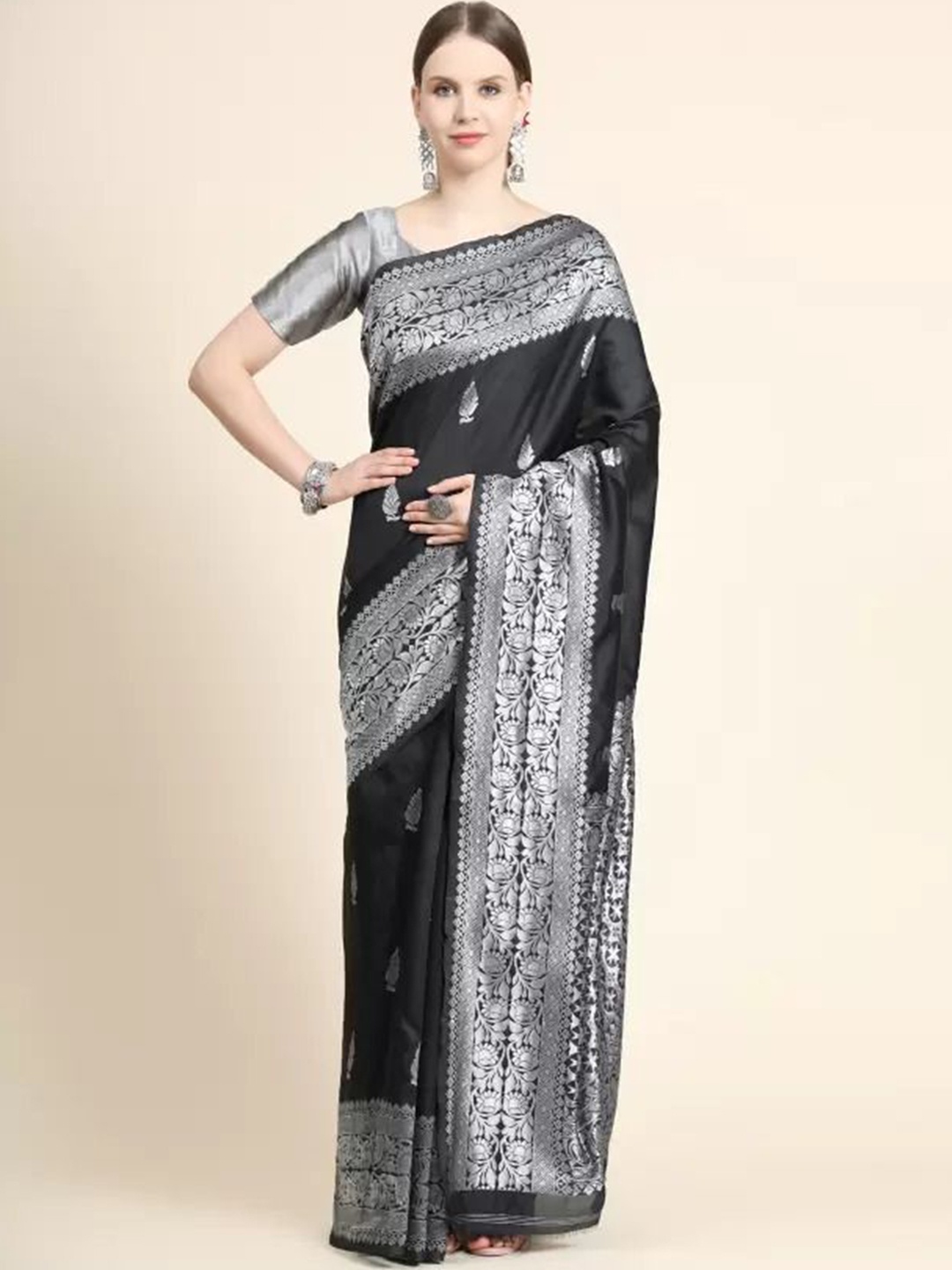 

BAESD Ethnic Motifs Woven Design Zari Pure Silk Banarasi Saree, Black