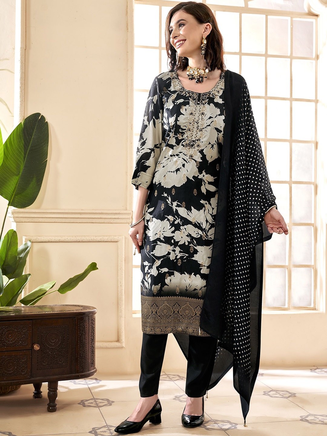 

Anouk Black Floral Printed Beads & Stones Straight Kurta with Trousers & Dupatta