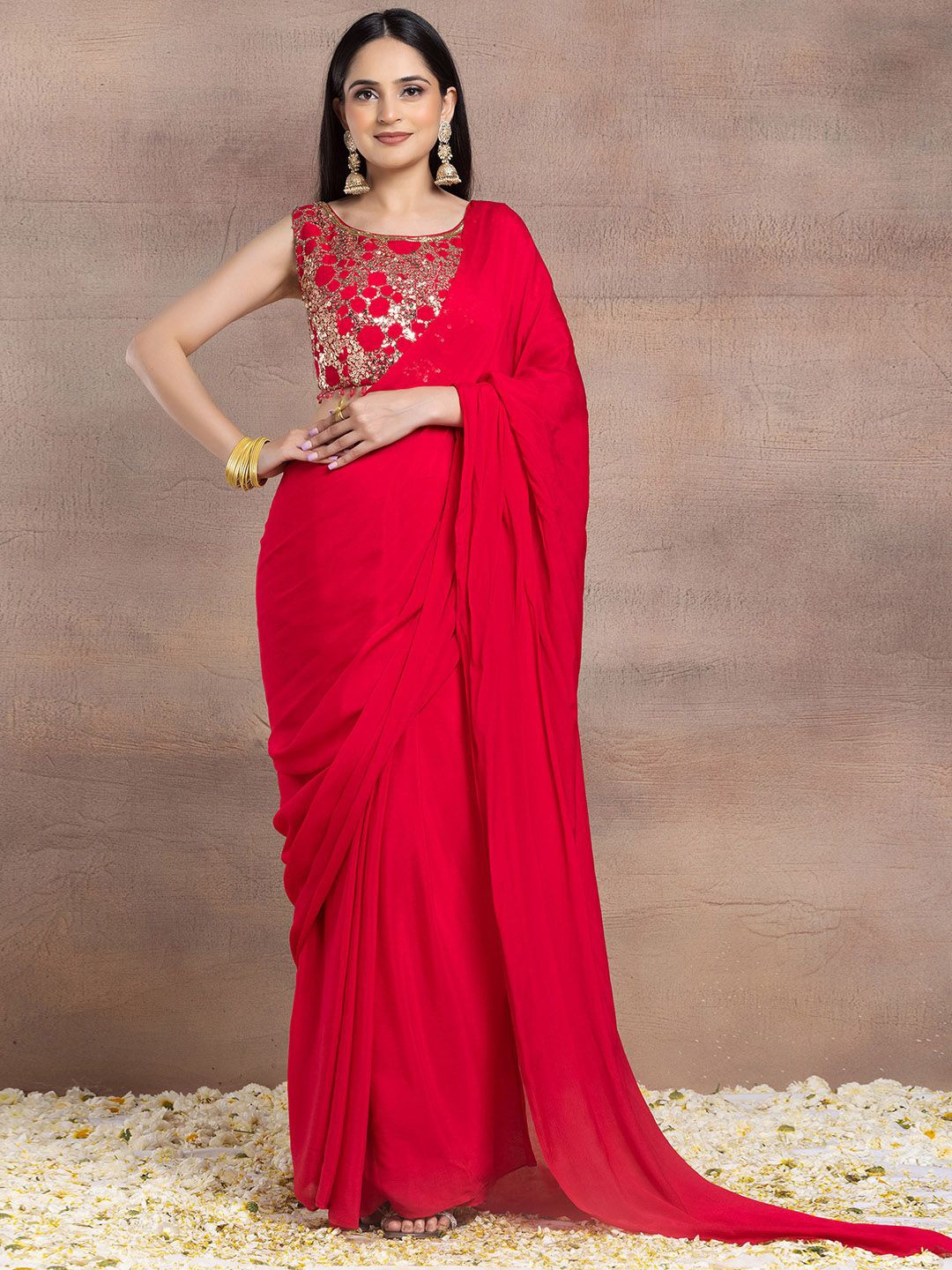 

Indya Luxe Ready to Wear Saree, Red