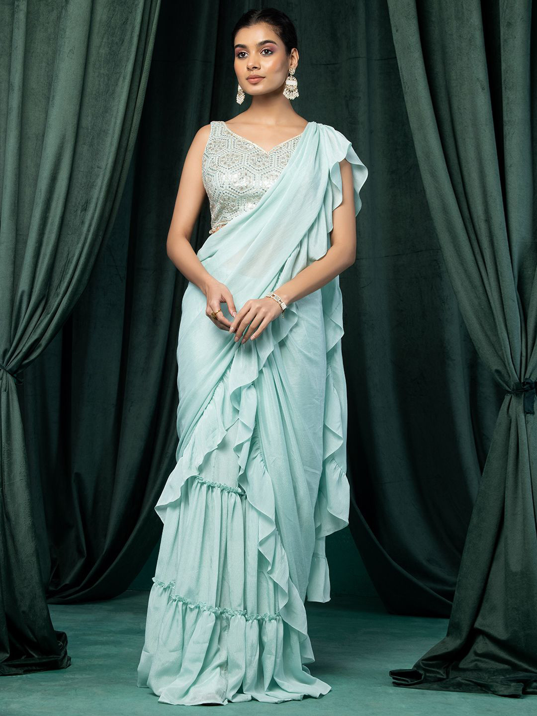 

Indya Luxe Ready To Wear Saree, Green