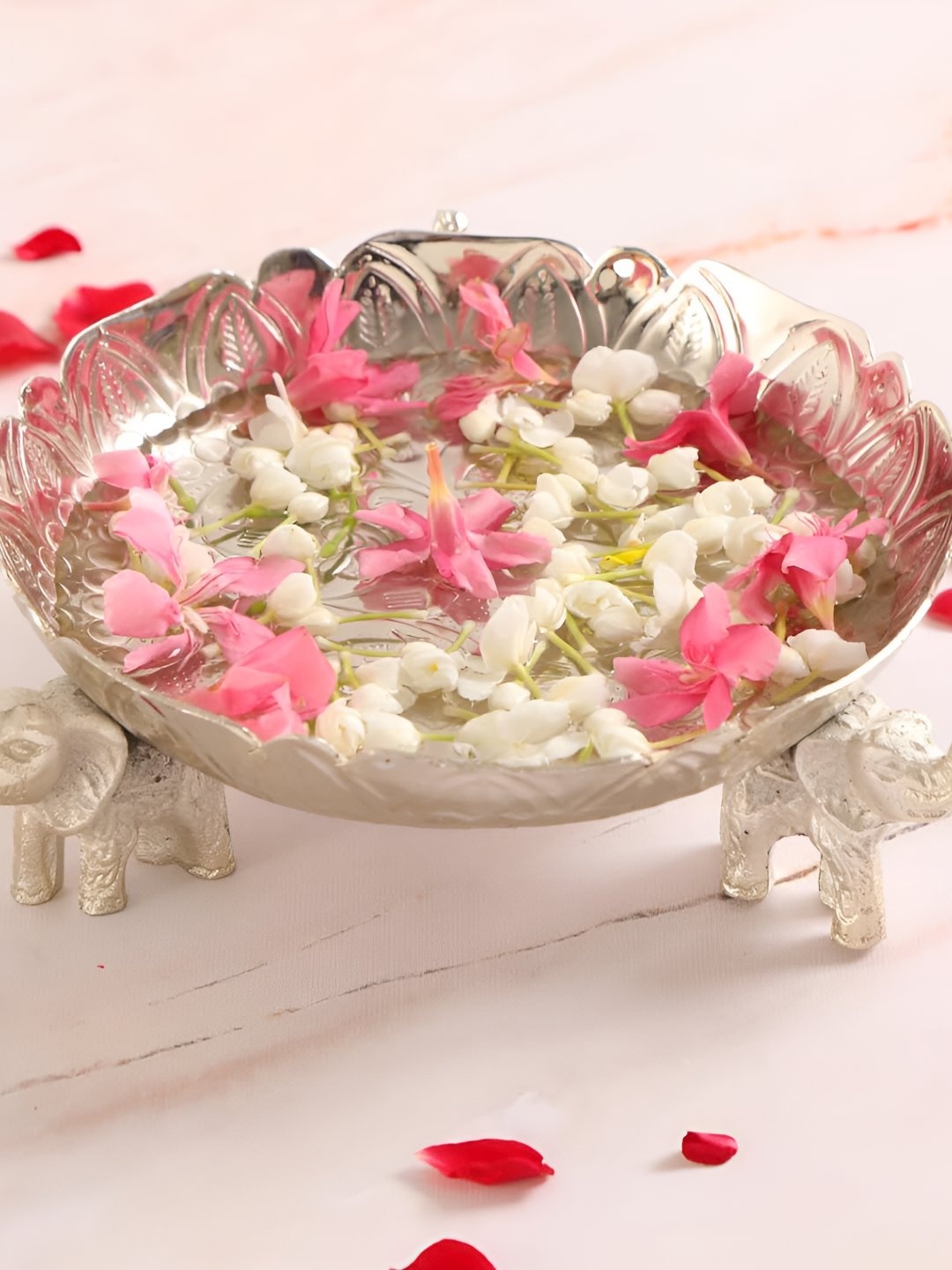 

THE HOME CO. Silver Toned Elephant Design Decorative Bowl