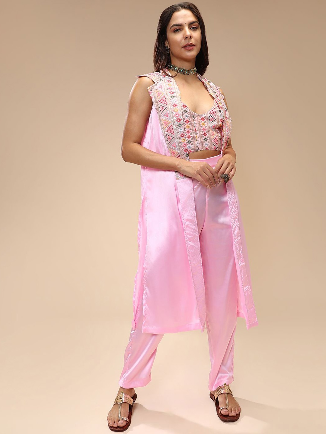 

QISSA Embroidered Top With Trousers, Pink
