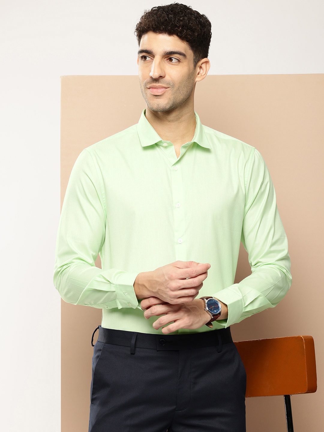 

INVICTUS Men Original Slim Fit Opaque Formal Shirt, Green