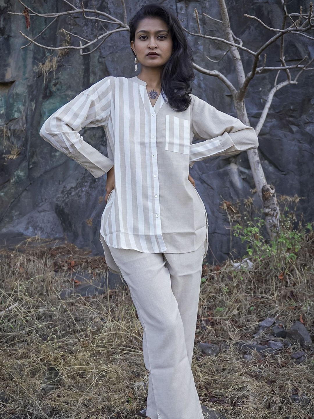 

Kaftanize Striped Mandarin Collar Linen Shirt With Trousers, Beige