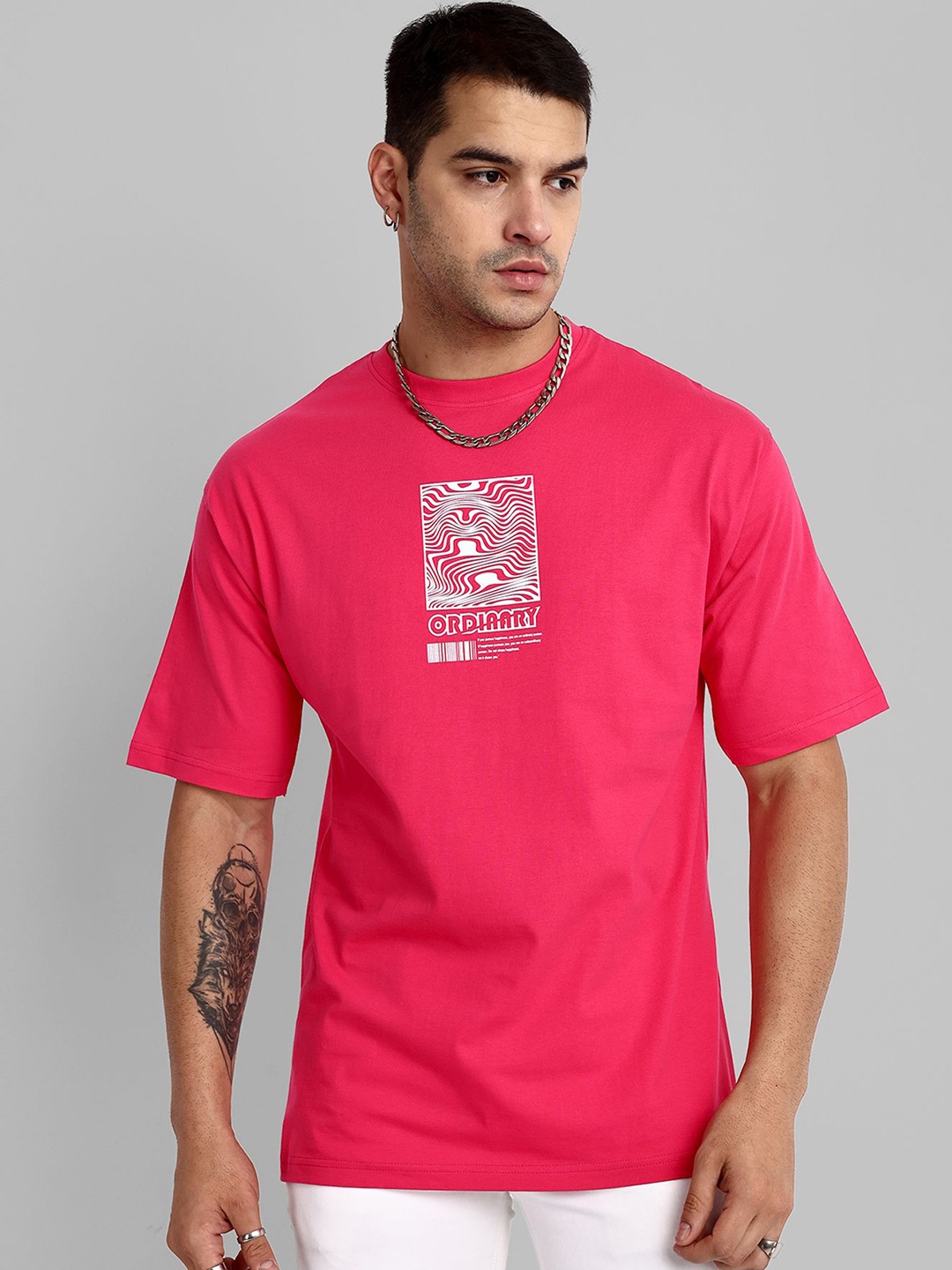 

TOMHIDDLE Men Typography Applique T-shirt, Pink