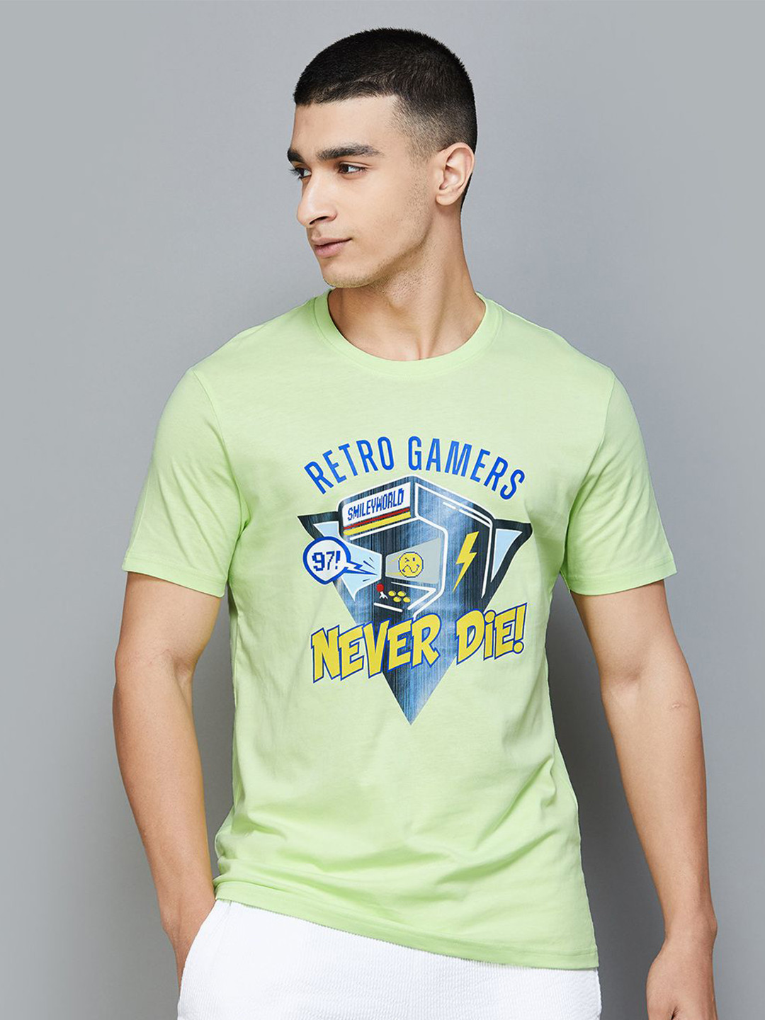 

SmileyWorld Men Printed Applique T-shirt, Green