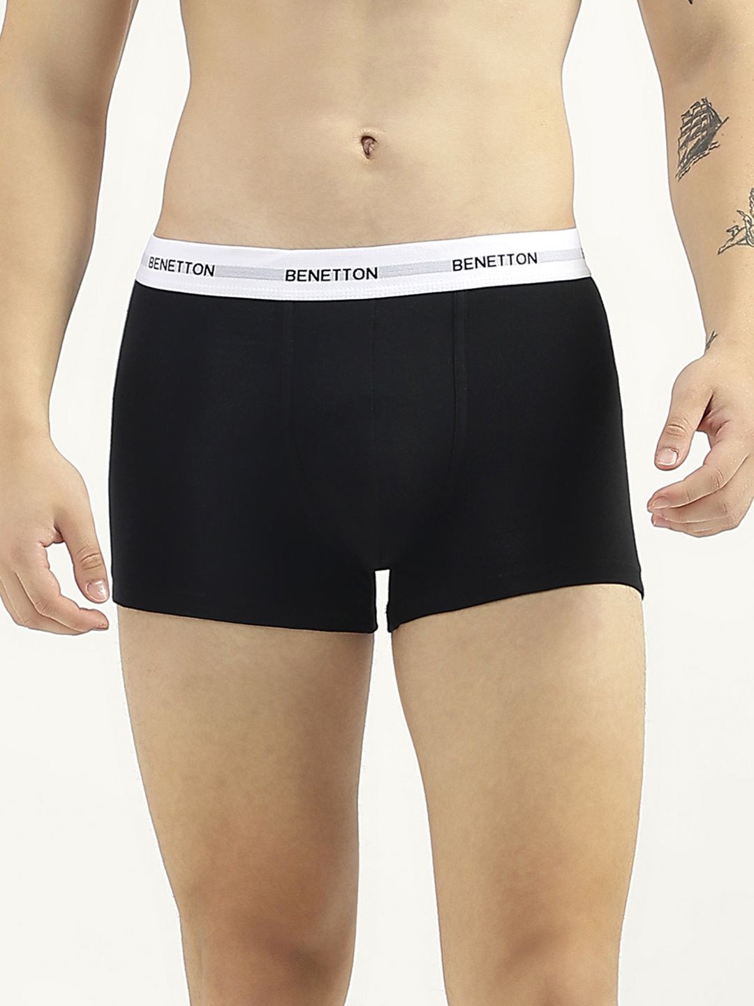 

United Colors of Benetton Mid-Rise Trunk 24P3OP82X21NI100XS, Black